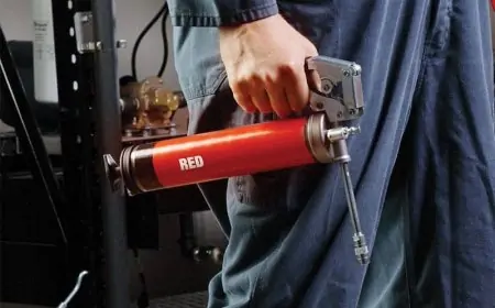 Ultimate Guide to Grease Guns and Grease: How to Choose the Right Tools Ultimate Guide to Grease Guns and Grease: How to Choose the Right Tools